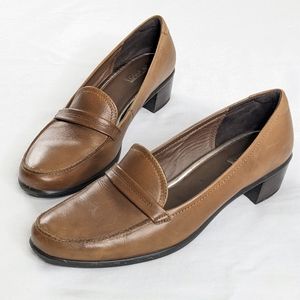 Ecco Chesnutt Tan Brown Leather Heeled Loafers Comfort Shoes